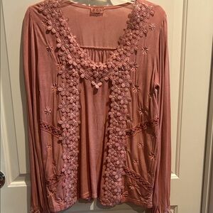 POL Dusty Pink Floral Appliqué Long-Sleeved Tunic Blouse. Size Small NWOT